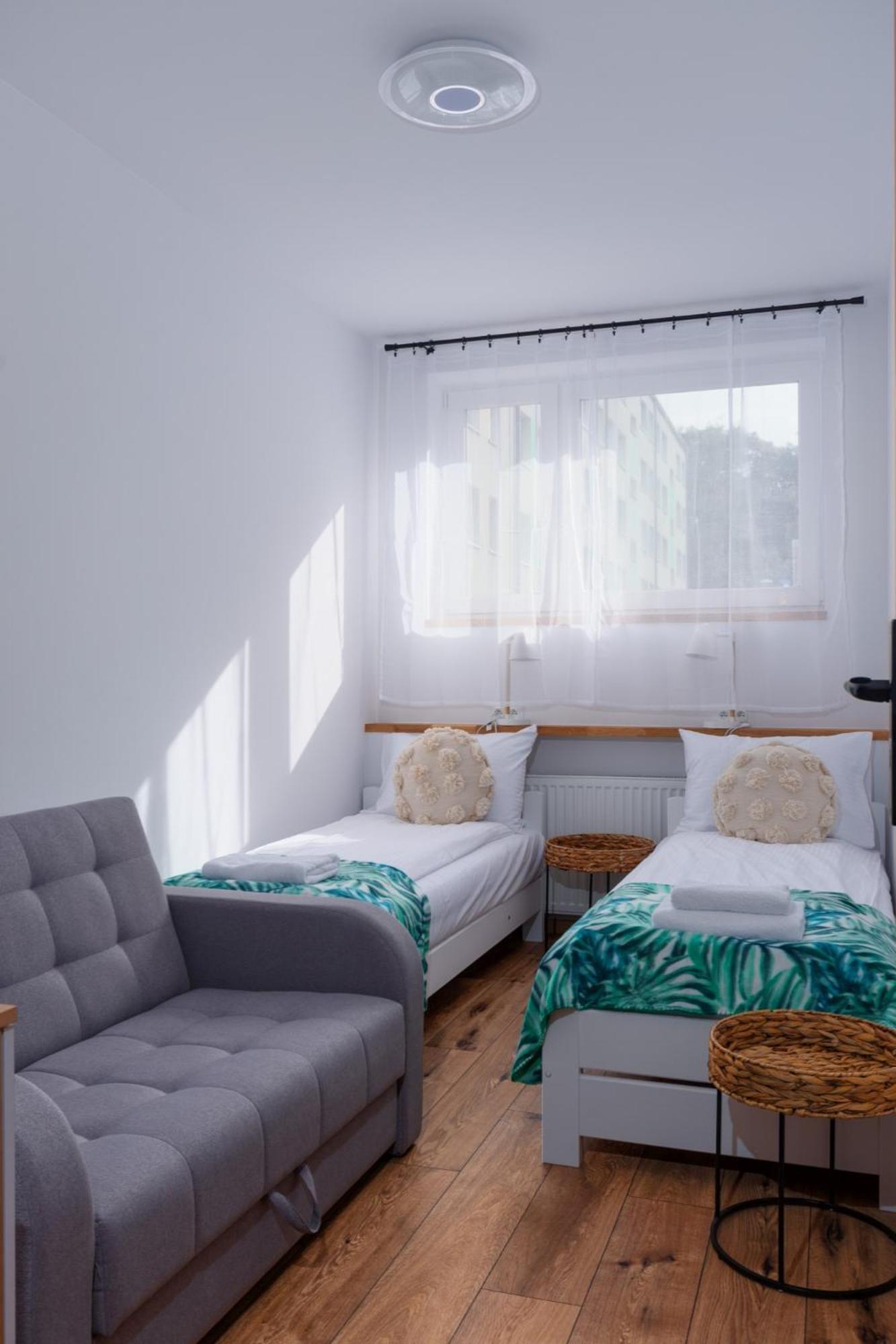 Termy Cieplice Apartment Jelenia Gora Bagian luar foto
